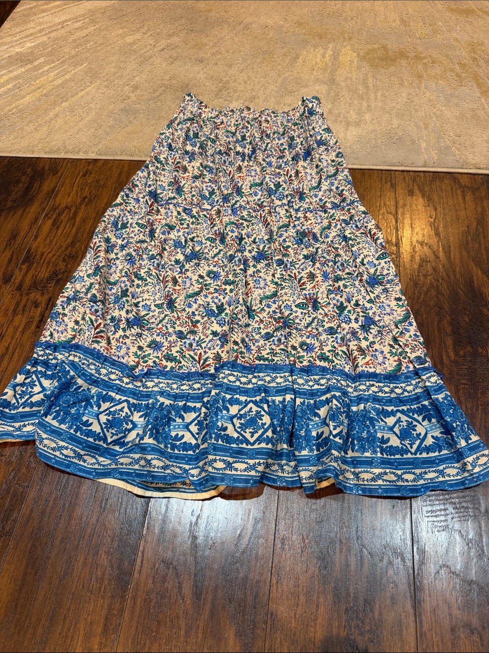 Tuckernuck Cotton Poplin
Floral Edith Maxi Skirt Size Medium like new‎